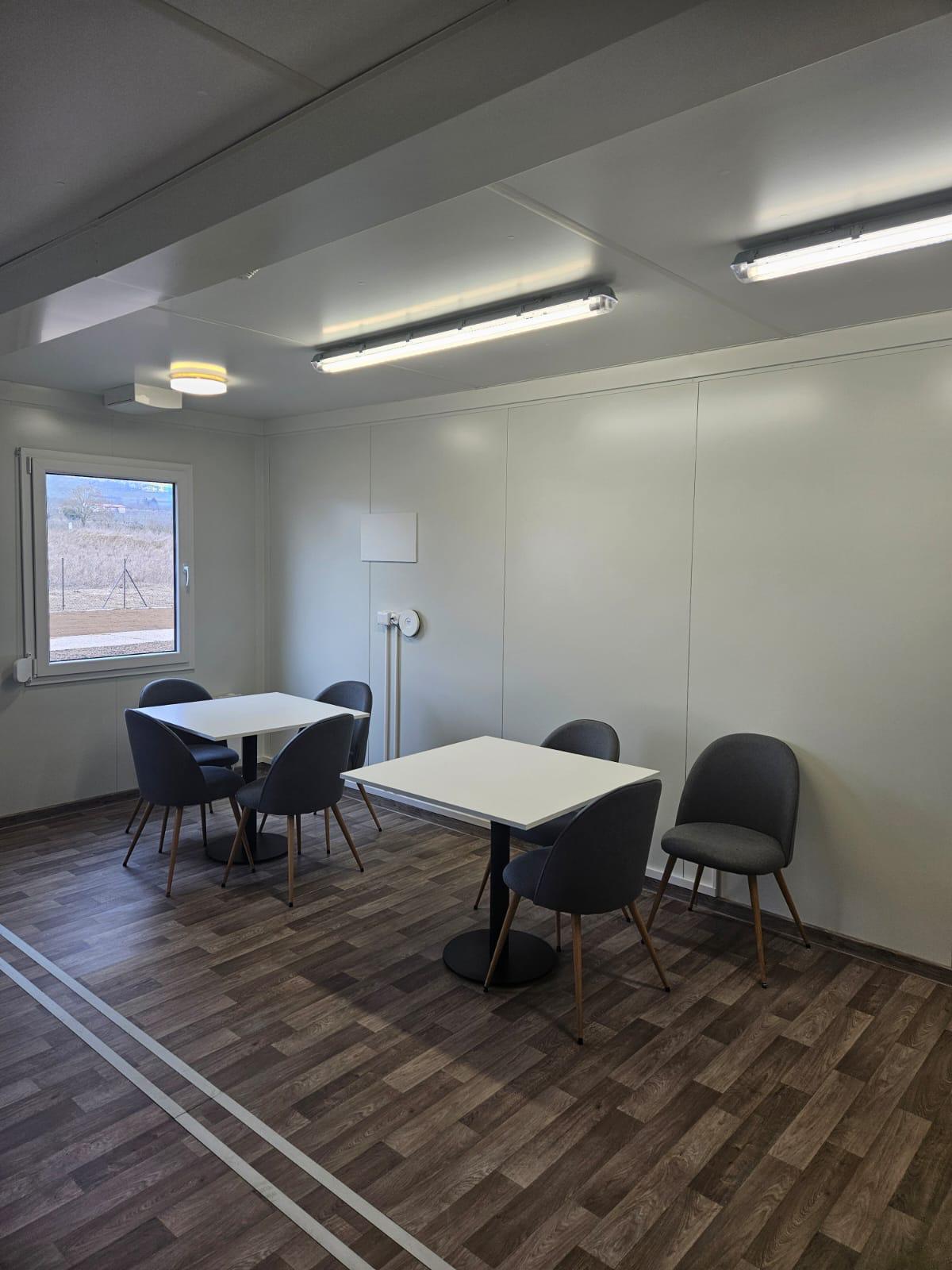 Gemeinschaftsraum mit Sitzgruppen